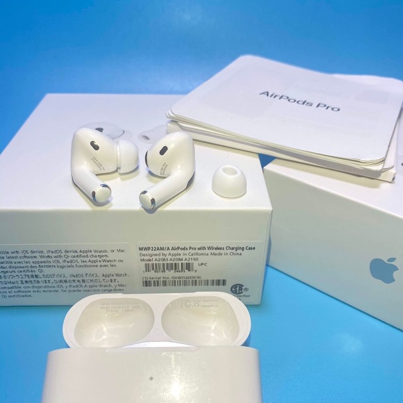 Air pods pros brand new - Picture 5 of 5